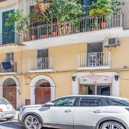 Stazione Centrale & Universita Lovely Apartment Bari Luaran gambar