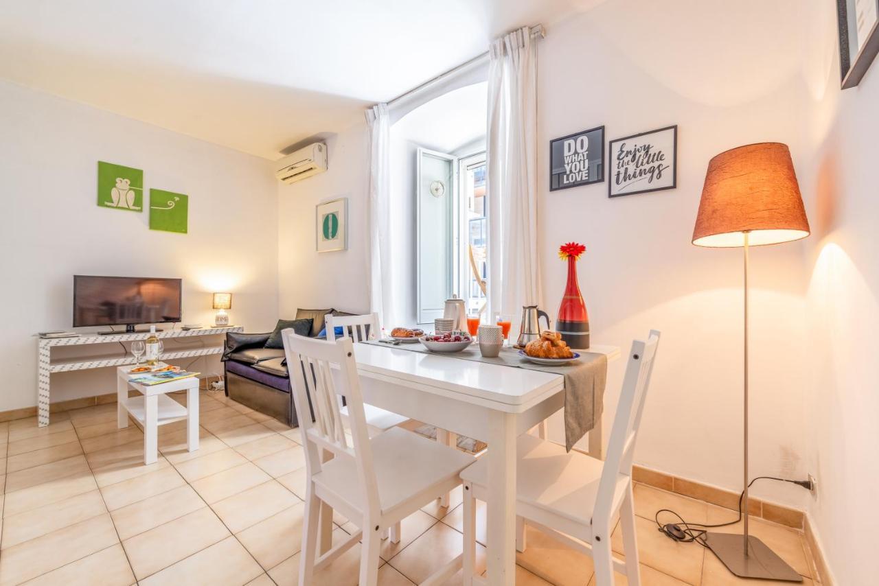 Stazione Centrale & Universita Lovely Apartment Bari Luaran gambar