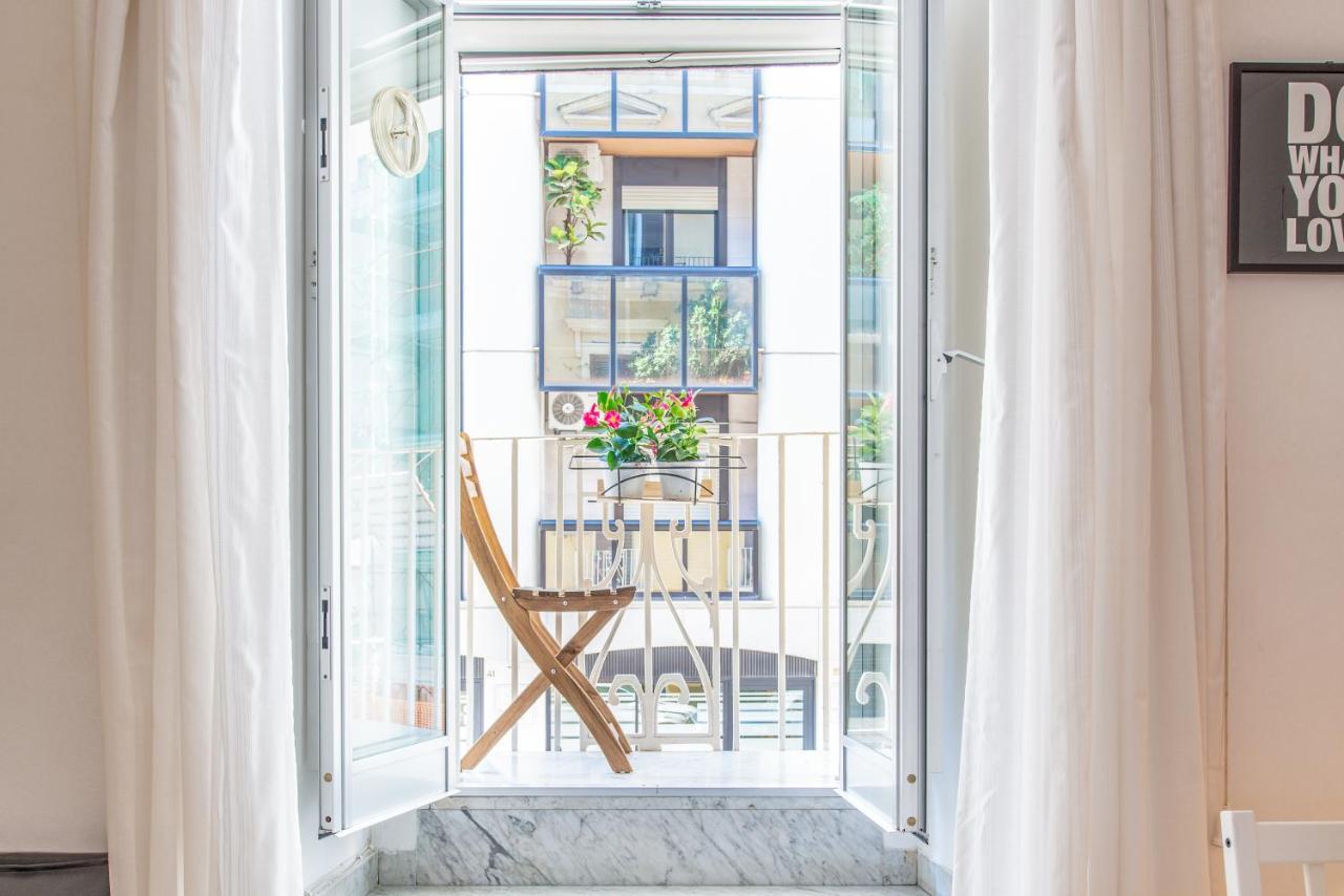 Stazione Centrale & Universita Lovely Apartment Bari Luaran gambar