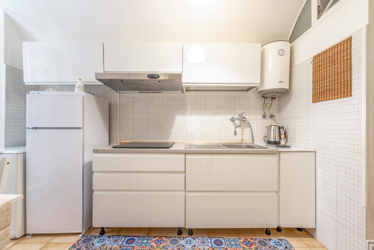 Stazione Centrale & Universita Lovely Apartment Bari Luaran gambar